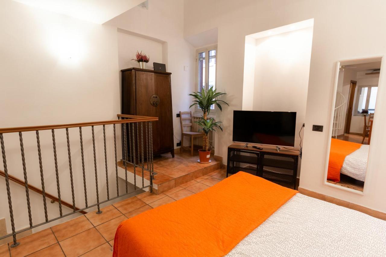 Trastevere Four Seasons Trilussa 1 Róma Kültér fotó
